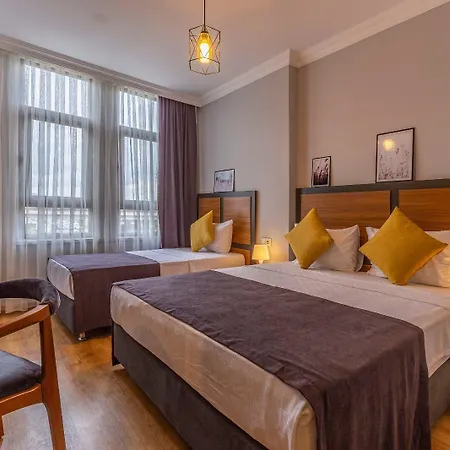 Business Hotel 4*