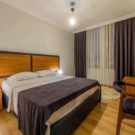 Business Hotel 4*