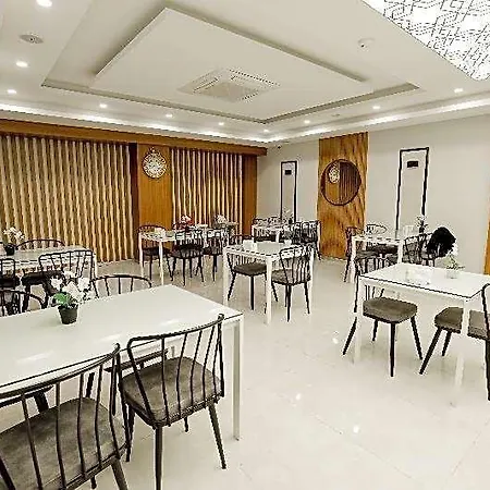 Business Hotel