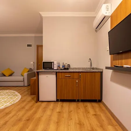 Business 安塔利亚