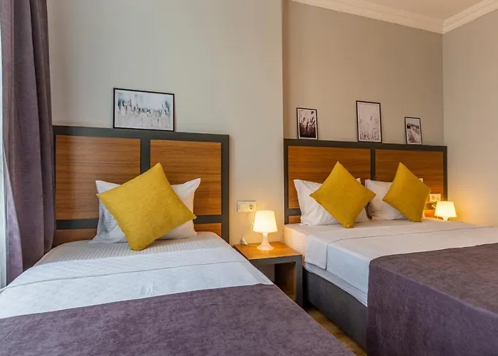 Business Hotel 4*