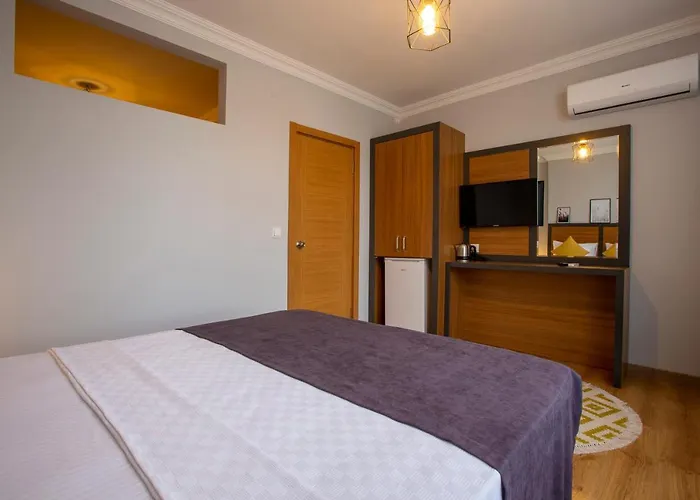 Business Hotel