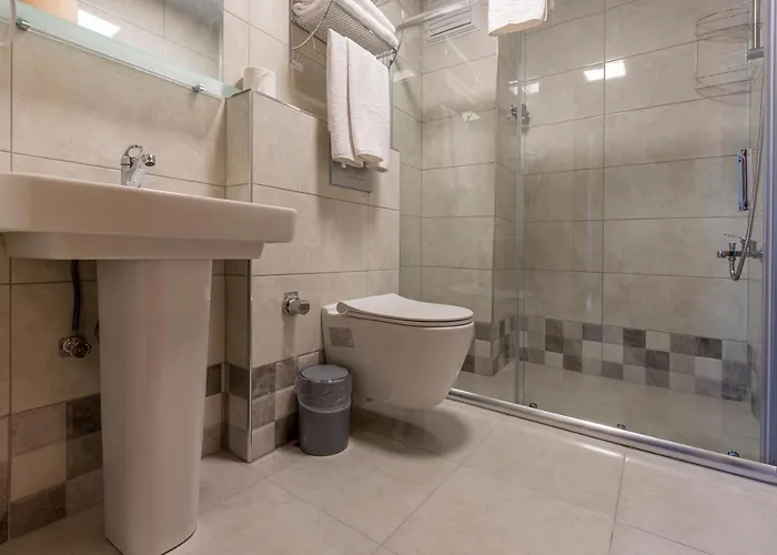Business Hotel 4*
