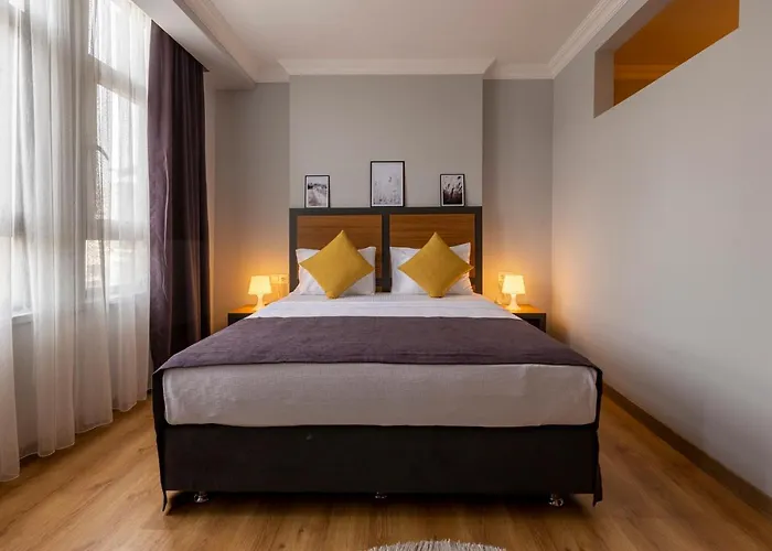 Business Hotel