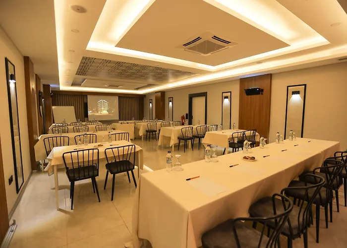 Business Hotel 4*