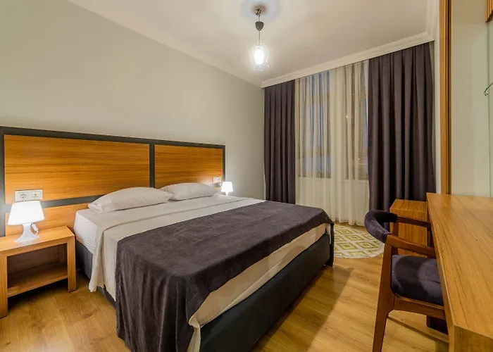 Business Hotel 4*